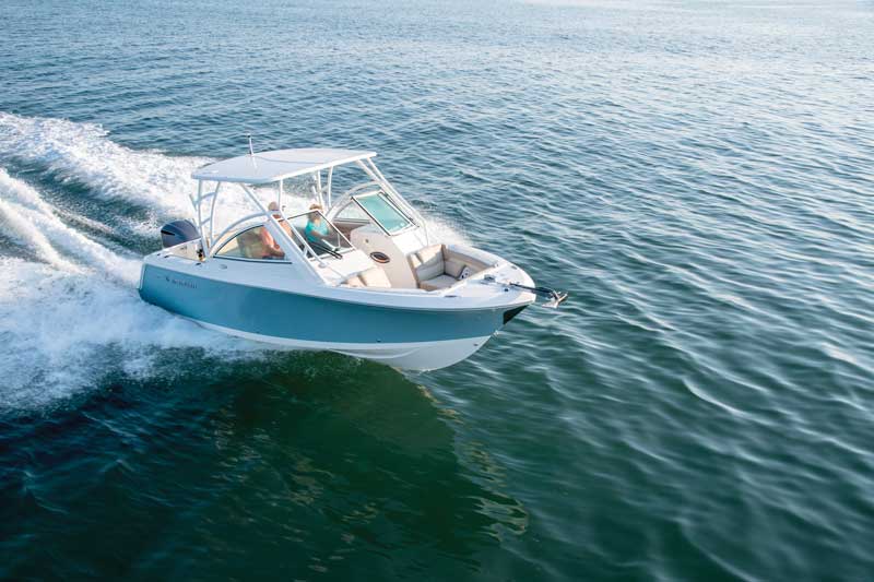Power options range from a single 200- to a single 300-horsepower outboard.