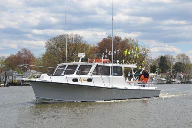 Deale is home to a large fleet of charter boats, including Ebb Tide Charters captained by Billy Gee. Deale is home to a large fleet of charter boats, including Ebb Tide Charters captained by Billy Gee.