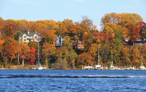 Autumnn on the Severn River.