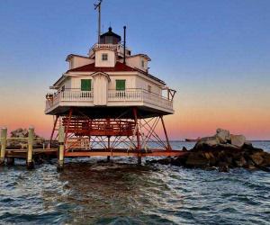 thomas point shoal lighthouse