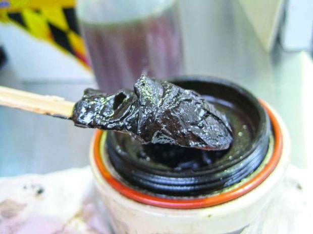 Extreme sludge build up, like that shown here, is a sign of a serious problem. It eventually leads to varnish formation and lubrication starvation.